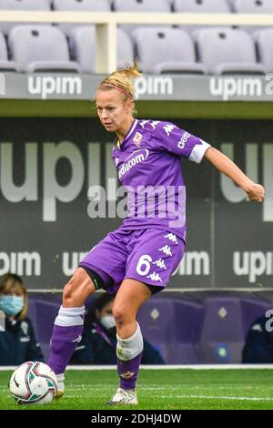 Firenze, Italia. 10 dicembre 2020. Stephanie Breitner (Fiorentina) durante Fiorentina Femminile vs Slavia Praga, UEFA Champions League Football Match femminile a firenze, Italia, Dicembre 10 2020 Credit: Independent Photo Agency/Alamy Live News Foto Stock