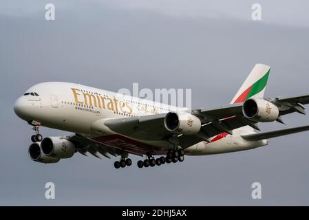 New Emirates Airbis A380 aereo di linea a reazione A6-EVL. Solo il secondo A380 consegnato dalla fabbrica nel 2020 e l'ultimo cliente prima della fine della produzione dell'A380 Foto Stock