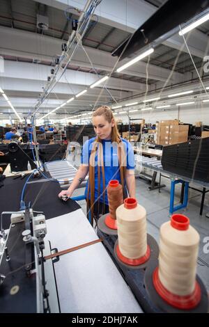 Nuovo stabilimento di assemblaggio di Samsonite a Szekszárd, vicino alla capitale ungherese, Budapest. Foto Stock