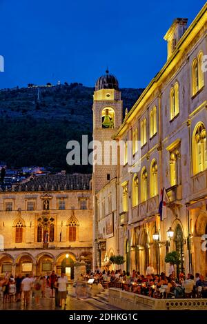 Serata in Dubrovnik Città Vecchia sulla costa dalmata della Croazia. Foto Stock