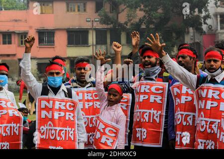 Kolkata, India. 11 Dicembre 2020. Il movimento anti CAA-NRC-NPR riprende a Kolkata, India, venerdì 11 dicembre 2020. La legge sull'emendamento alla cittadinanza (CAA) è stata promulgata dal governo indiano. (Foto di Snehasish Bodhak/Pacific Press/Sipa USA) Credit: Sipa USA/Alamy Live News Foto Stock