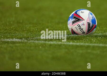 Miter Delta Max EFL match ball - Norwich City v Nottingham Forest, Sky Bet Championship, Carrow Road, Norwich, UK - 9 dicembre 2020 solo per uso editoriale - si applicano restrizioni DataCo Foto Stock