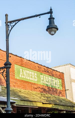 Alabama Northport, distretto storico di Anders hardware, lampione Foto Stock