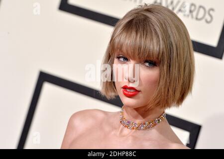 Taylor Swift partecipa al cinquantottesimo GRAMMY Awards presso lo Staples Center il 15 febbraio 2016 a Los Angeles, California, USA. Foto di Lionel Hahn/ABACAPRESS.COM Foto Stock