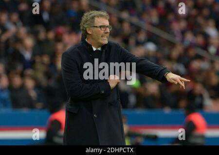 L'allenatore del PSG Laurent Blanc durante la prima partita di calcio della Francia, Parigi-St-Germain vs Reims a Parc des Princes, Parigi, Francia il 20 febbraio 2016. PSG ha vinto 4-1. Foto di Henri Szwarc/ABACAPRESS.COM Foto Stock