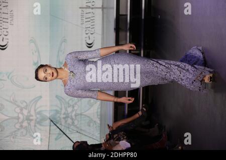 Priscilla Betti cammina sulla pista durante la mostra Christophe Guillarme nell'ambito della settimana della moda Autunno/Inverno 2016/2017 di Parigi, il 2 marzo 2016, a Parigi, Francia. Foto di Jerome Domine/ABACAPRESS.COM Foto Stock