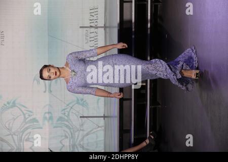 Priscilla Betti cammina sulla pista durante la mostra Christophe Guillarme nell'ambito della settimana della moda Autunno/Inverno 2016/2017 di Parigi, il 2 marzo 2016, a Parigi, Francia. Foto di Jerome Domine/ABACAPRESS.COM Foto Stock