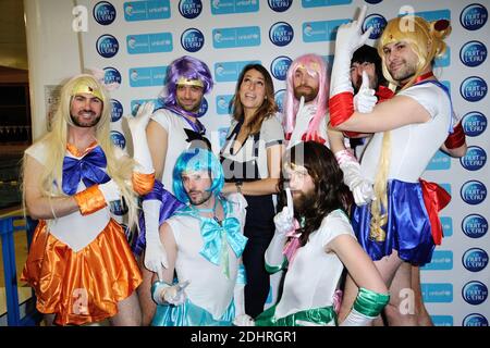 Laury Thilleman (Miss France 2011) assiste a la 9e Edition de 'la Nuit de l'Eau' organisee par la Federation Francaise de Natation au profit de l'UNICEF a la piscine Georges Hermant a Paris, France le 12 Mars 2016. Foto di Aurore Marechal/ABACAPRESS.COM Foto Stock