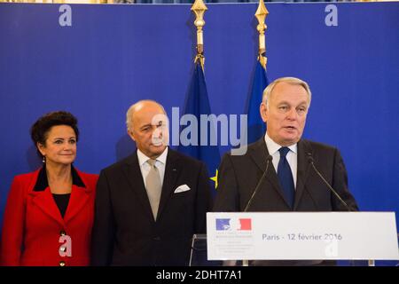 MARIE CLAIRE FABIUS, LAURENT FABIUS, ANCIEN MINISTRE DES AFFAIRES ETRANGERES, JEAN MARC AYRAULT, NOUVEAU MINISTRE DES AFFAIRES ETRANGERES - PASSATION DE POUVOIR AU QUAI D'ORSAY, MINISTERE DES AFFAIRES ETRANGERES FOTO DI NASSER BERZANE/ABACAPRESS.COM Foto Stock