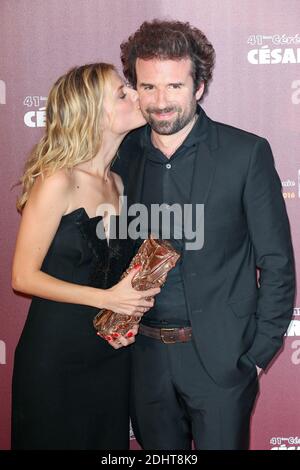 CYRIL DION ET MELANIE LAURENT MEILLEUR DOCUMENTAIRE POUR 'DEMAIN' - 41EME CEREMONIE DES CESAR 2016 AU THEATRE DU CHATELET FOTO Di Nasser Berzane/ABACAPRESS.COM Foto Stock