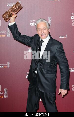 MICHAEL DOUGLAS CESAR D'HONNEUR - 41EME CEREMONIE DES CESAR 2016 Au THEATRE DU CHATELET Foto di Nasser Berzane/ABACAPRESS.COM Foto Stock