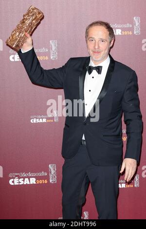 ARNAUD DESPLECHIN MEILLEUR REALIZATEUR POUR 'TROIS SOUVENIRS DE MA JEUNESSE' - 41EME CEREMONIE DES CESAR 2016 AU THEATRE DU CHATELET Foto di Nasser Berzane/ABACAPRESS.COM Foto Stock