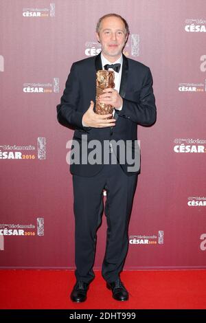 ARNAUD DESPLECHIN MEILLEUR REALIZATEUR POUR 'TROIS SOUVENIRS DE MA JEUNESSE' - 41EME CEREMONIE DES CESAR 2016 AU THEATRE DU CHATELET Foto di Nasser Berzane/ABACAPRESS.COM Foto Stock