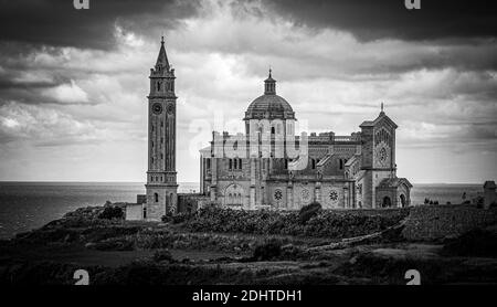 Famoso Santuario di Ta Pinu - una famosa chiesa sull'isola di Gozo Foto Stock