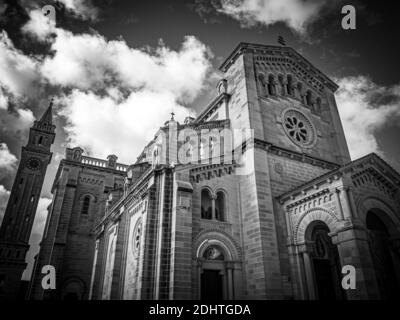 Famoso Santuario di Ta Pinu - una famosa chiesa sull'isola di Gozo Foto Stock