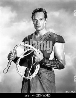 CHARLTON HESTON Ritratto come BEN-HUR 1959 regista WILLIAM WYLER romanzo Sceneggiatura generale di Lew Wallace Karl Tunberg musica Miklos Rozsa costume Design Elizabeth Haffenden produttore Sam Zimbalist Metro Goldwyn Mayer Foto Stock