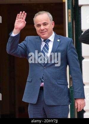 Yuval Steinitz, ministro delle infrastrutture nazionali, dell'energia e delle risorse idriche dello Stato di Israele, arriva per la cena di lavoro dei capi delle delegazioni al Vertice sulla sicurezza nucleare sul prato meridionale della Casa Bianca a Washington, DC, USA, giovedì 31 marzo 2016. Foto di Ron Sachs/piscina/ABACAPRESS.COM Foto Stock