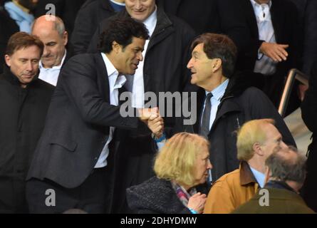 L'ex giocatore brasiliano Rai Souza Vieira de Oliveira nelle tribune che guarda la partita di calcio della UEFA Champions League Quarter-Final, prima tappa, Parigi Saint-Germain vs Manchester City allo stadio Parc des Princes di Parigi, Francia PN 6 aprile 2016. Foto di Christian Liegi/ABACAPRESS.COM Foto Stock