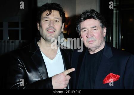 Jean-Pierre Danel et son pere Pascal Danel assistent a la 'Soyree Guitar Tribute de Jean-Pierre Danel' a l'hotel le Burgundy a Paris, France le 07 Avril 2016. Foto di Aurore Marechal/ABACAPRESS.COM Foto Stock