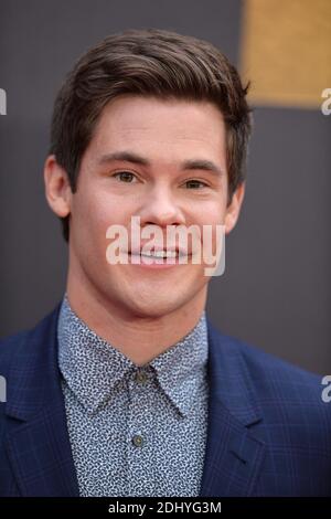 Adam Devine partecipa al MTV Movie Awards 2016 presso gli studi Warner Bros. Il 9 aprile 2016 a Burbank, California. Foto di Lionel Hahn/ABACAPRESS.COM Foto Stock