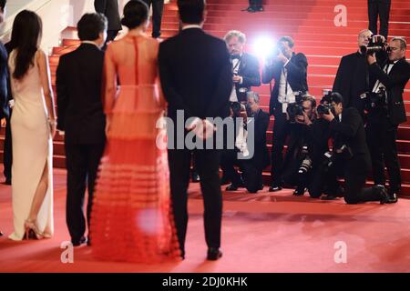 Attore Cho Jin-Woong, attrice Kim Tae-Ri, direttore Park Chan-Wook, attrice Kim min-Hee e attore ha Jung-Woo che partecipa alla proiezione delle Mademoiselle (la ragazza) al Palais des Festivals di Cannes, in Francia, il 14 maggio 2016, nell'ambito del 69° Festival del Cinema di Cannes. Foto di Lionel Hahn/ABACAPRESS.COM Foto Stock