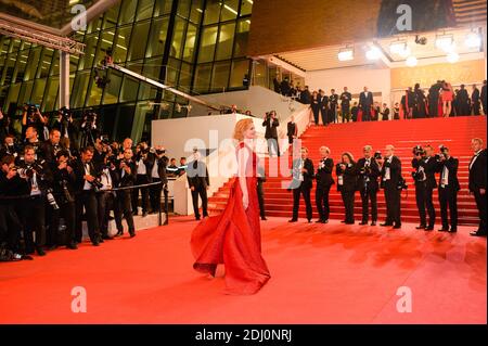 Geena Davis partecipa alla proiezione dei Nice Guys al Palais Des Festivals di Cannes, in Francia, il 15 maggio 2016, nell'ambito del 69° Festival del Cinema di Cannes. Foto di Lionel Hahn/ABACAPRESS.COM Foto Stock