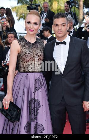 Hatem ben Arfa e la moglie hanno partecipato allo screening amorevole al Palais Des Festivals di Cannes, in Francia, il 16 maggio 2016, come parte del 69° Festival del Cinema di Cannes. Foto di Lionel Hahn/ABACAPRESS.COM Foto Stock