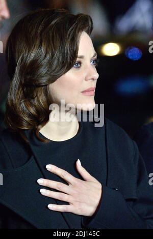 File photo : Vincent Cassel, Nathalie Baye, Xavier Dolan, Marion Cotillard, Lea Seydoux e Gaspard Ulliel uscenti dalla proiezione 'Juste la fin du Monde' al Palais des Festivals a Cannes, in Francia, il 19 maggio 2016, nell'ambito del 69° Festival di Cannes. Quasi non appena le notizie si sono interrotte circa il divorzio di Brad Pitt e Angelina Jolie, la gente ha cominciato a puntare le dita. E la maggior parte erano rivolti alla sua co-stella alleata Marion Cotillard. Ma gli amici dell'attrice francese si sono affrettati a difendersi, dicendo che sarebbe stata "assolutamente devastata" da suggerimenti che ha qualsiasi ruolo da svolgere nella sensazione Foto Stock