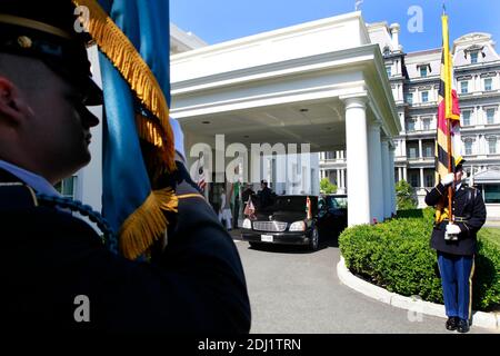 Il primo ministro indiano Narendra modi arriva alla Casa Bianca per un incontro con il presidente Barack Obama a Washington, DC, USA, il 07 giugno 2016. Foto di Dennis Brack/piscina/ABACAPRESS.COM Foto Stock