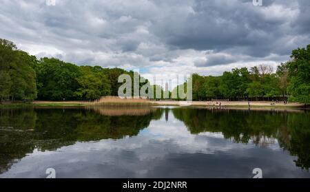 Piccolo lago di Jungfernheidepark a Berlino Foto Stock