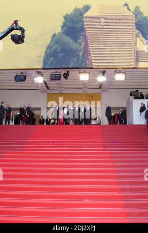 Oliver Bonnaud, Nadege Ouedraogo, Luc Dardenne, Adele Haenel, Jean-Pierre Dardenne, louka Minnella, Jeremy Renier - CANNES 2016 - MONTEE DES MARCHES DU FILM ' LA FILLE INCONNUE (LA RAGAZZA SCONOSCIUTA)' Foto di Nasser Berzane/ABACAPRESS.COM Foto Stock