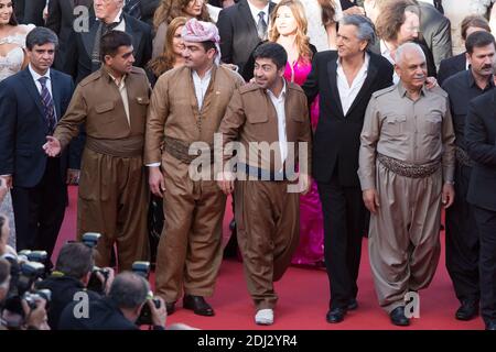 Captain Khatoon Ali Kheder, operatore francese Camille Lotteau, produttore francese Francois Margolin, maggiore generale curdo Serwan Sabir Barzani, filosofo francese, scrittore e direttore Bernard-Henri Levy e tenente curdo generale Mustafa Ali Jaafar - CANNES 2016 - MONTEE DU FILM 'L'ULTIMA FACCIA' Foto di Nasser Berzane/ABACAPRESS.COM Foto Stock