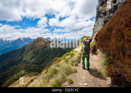 Escursioni sul Kepler Track, Great Walk, viste delle Murchison Mountains, del Fiordland National Park, di Southland, della Nuova Zelanda Foto Stock