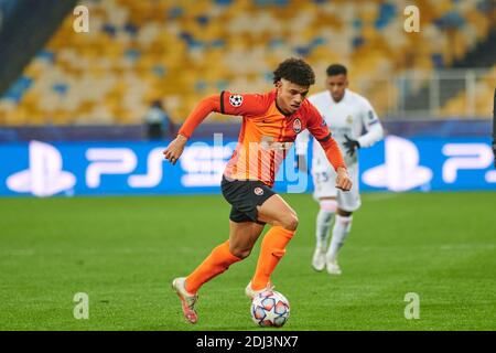 KIEV, UCRAINA - 1 DICEMBRE 2020: TAISON. La partita di calcio del Gruppo B della UEFA Champions League FC Shakhtar Donetsk vs Real Madrid FC Foto Stock