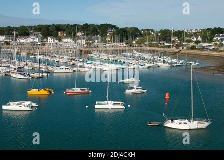 Frankreich, Bretagne, Morbihan, La TrinitÈ-sur-Mer, Hafen Foto Stock