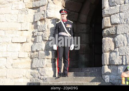 Netflix Drama la corona filmando l'investitura del principe Carlo ai castelli di Caernarfon, Galles del Nord Credit: Mike Clarke/ Alamy Foto d'archivio Foto Stock