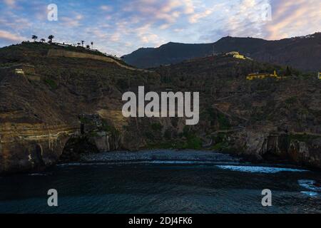 Vista aerea di Playa Castro durante la sera, Tenerife Foto Stock