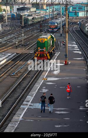 Russia, Federazione Omsk, Omsk, stazione ferroviaria, linea Trans-Siberiana. Foto Stock