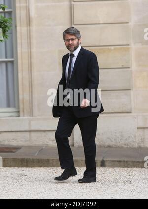 Il capo rabbino francese Haim Korsia arriva al Palazzo Elysee per un incontro con il presidente francese Francois Hollande a seguito dell'attacco della chiesa di ieri a Saint-Etienne-du-Rouvray, in Normandia, a Parigi, in Francia, il 27 luglio 2016. Foto di Somer/ABACAPRESS.COM Foto Stock