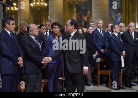 Ex primo ministro francese Francois Fillon, ministro degli interni Bernard Cazeneuve, ministro dell'Istruzione nazionale, dell'Istruzione superiore e della Ricerca Najat Vallaud-Belkacem, Il presidente Francois Hollande e l'ex presidente Nicolas Sarkozy durante una messa speciale tenutasi nella cattedrale di Notre-Dame de Paris in memoria del padre Jacques Hamel ucciso dai terroristi nella sua chiesa di Saint-Etienne-du-Rouvray, in Normandia, a Parigi, in Francia, il 27 luglio 2016. Foto di Jerome Mars/Pool/ABACAPRESS.COM Foto Stock