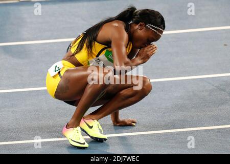 Nuova regina della velocità, Elaine Thompson della Giamaica ha vinto una medaglia d'oro nelle donne di 100 m nello Stadio Olimpico di Rio, Brasile il 13 agosto 2016. Foto di Henri Szwarc/ABACAPRESS.COM Foto Stock