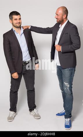 Esclusiva - Jean Louis Tourre e Christophe Dugarry si pongono a Parigi, in Francia, il 06 settembre 2016. Foto di Jerome Domine/ABACAPRESS.COM Foto Stock