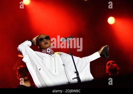 La cantante/cantautrice americana Lauryn Hill si esibisce dal vivo sul palco durante l'annuale Fete de l'Huma 2016, ospitato dal Partito comunista francese a Parc de la Courneuve, vicino a Parigi, in Francia, il 9 settembre 2016. Foto di Yann Korbi/ABACAPRESS.COM Foto Stock