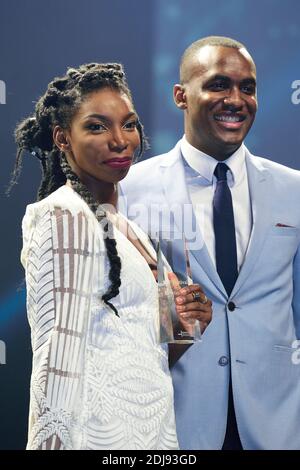 Michaela Coel et Kadiff Kirwan gagnants du prix Coup de Coeur du Jury pour la Fiction Europeenne avec la serie Chewing Gum assistent a la Ceremonie de Cloture du Festival de la Fiction TV 2016 de la Rochelle, a la Rochelle, France le 17 Settembre 2016. Foto di Aurore Marechal/ABACAPRESS.COM Foto Stock