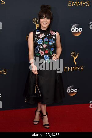 Maisie Williams partecipa al 68° Primetime Emmy Awards al Microsoft Theatre il 18 settembre 2016 a Los Angeles, California. Foto di Lionel Hahn/ABACAPRESS.COM Foto Stock