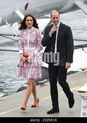 Catherine, Duchessa di Cambridge e il Principe Guglielmo, Duca di Cambridge, dopo essere arrivati in aereo al Vancouver Harbour Flight Center durante il loro Royal Tour del Canada il 25 settembre 2016 a Vancouver, Canada. Foto di Lionel Hahn/ABACAPRESS.com Foto Stock