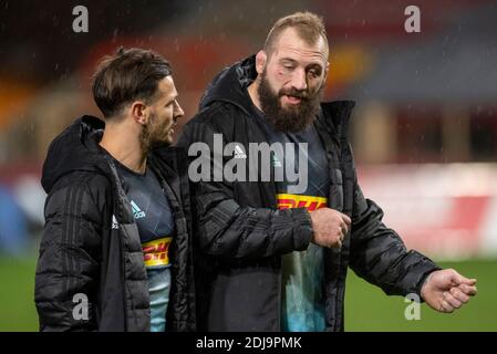 Limerick, Irlanda. 13 Dicembre 2020. Joe Marler di Harlequins e Danny Care di Harlequins parlando dopo la Heineken Champions Cup Round 1, Pool B match tra Munster Rugby e Harlequins a Thomond Park a Limerick, Irlanda il 13 dicembre 2020 (Foto di Andrew SURMA/ Credit: Sipa USA/Alamy Live News Foto Stock