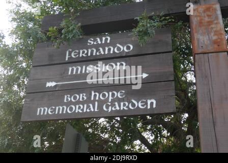 Mission Hills, California, USA 6 dicembre 2020 una visione generale dell'atmosfera del Bob Hope Memorial Garden a San Fernando Mission il 6 dicembre 2020 a Mission Hills, California, USA. Foto di Barry King/Alamy Stock foto Foto Stock