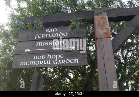 Mission Hills, California, USA 6 dicembre 2020 una visione generale dell'atmosfera del Bob Hope Memorial Garden a San Fernando Mission il 6 dicembre 2020 a Mission Hills, California, USA. Foto di Barry King/Alamy Stock foto Foto Stock