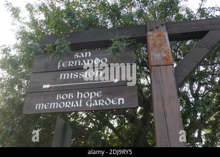 Mission Hills, California, USA 6 dicembre 2020 una visione generale dell'atmosfera del Bob Hope Memorial Garden a San Fernando Mission il 6 dicembre 2020 a Mission Hills, California, USA. Foto di Barry King/Alamy Stock foto Foto Stock